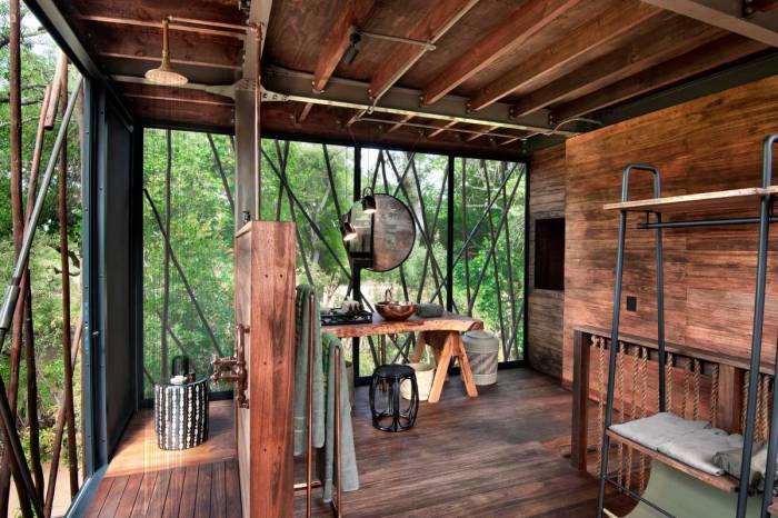 ngala-treehouse-bathroom-shower