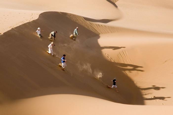 Skeleton_Coast_running-down_dunes