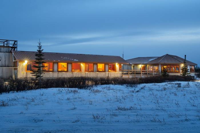 Nanuk Polar Bear Lodge - The Arctic