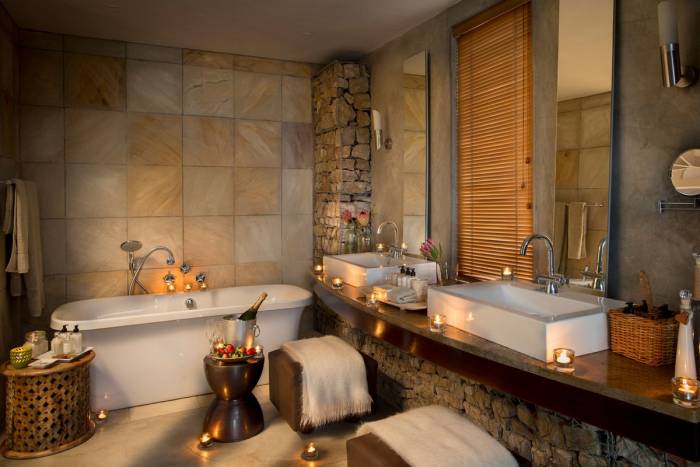 South Africa - Kwandwe Ecca Lodge - Luxury Safari - Bellingham Safaris