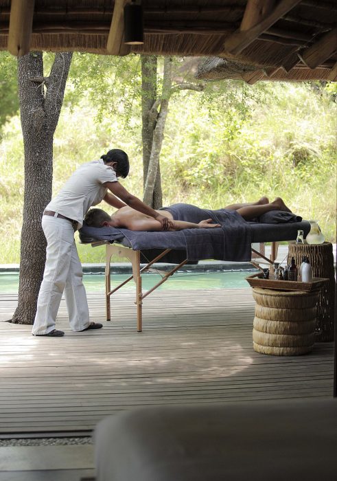 Leadwood lodge relaxing massage in Sabi Sand in South Africa