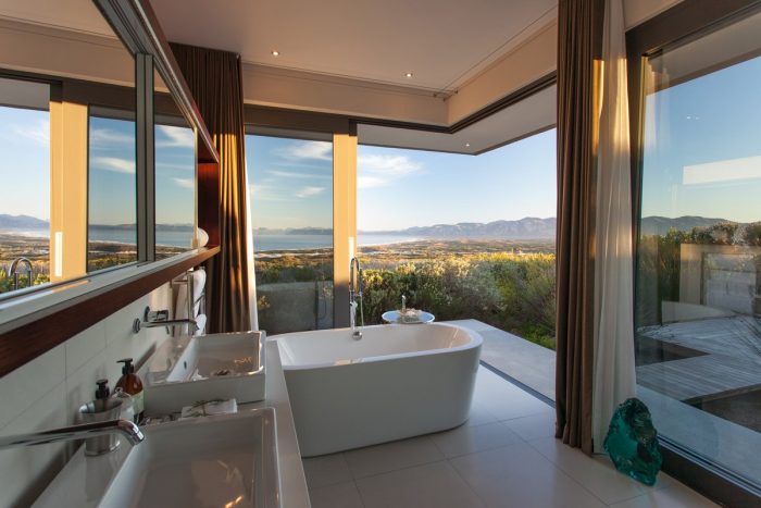 Grootbos Private Villa - Pincushion bathroom - in South Africa
