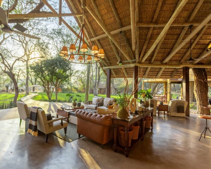 Dulini Moya Lounge in Sabi Sands in South Africa with Bellingham Safaris in Luxury